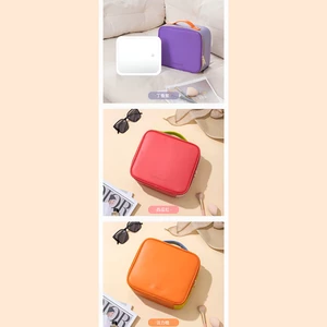 کیف دستی قابل حمل لوازم آرایش و آینه میکاپ چراغ دار لمسی شارژی  جوردن‌ و جودی