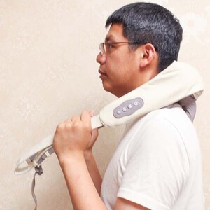 ماساژور  قابل حمل گردن