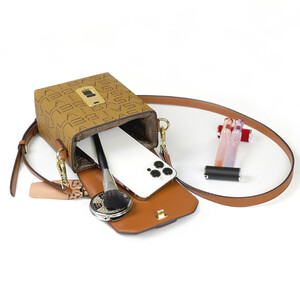 خرید کیف دوشی چرمی زنانه