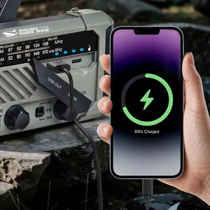 ارزان ترین چراغ قوه شارژی و لامپ کمپینگ خورشیدی ضدآب چندمنظوره اسمایلینگ شارک با رادیو، پاوربانک و ژنراتور دستی