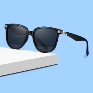 عینک آفتابی پولاریزه زنانه کارن بازار