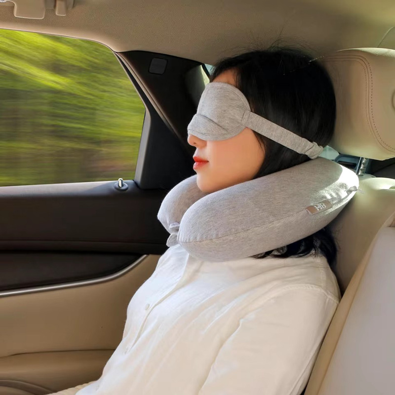 بالش حافظه&zwnj;دار دور گردن شیائومی