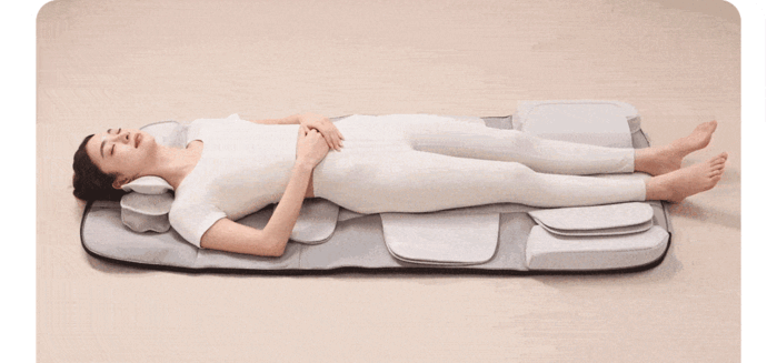 حرکت کششی یوگا ماساژور بدن