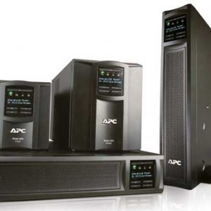 یو پی اس ( 1/5kva) جنرال الکتریک با دو باطری داخلی(9آمپر)