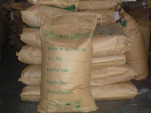 سدیم لوریل سولفات (sodium lauryl sulfate)