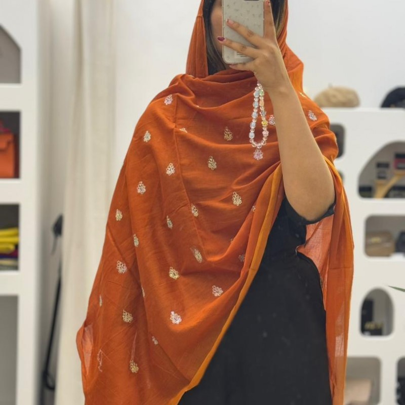 لیسی نگین کوب