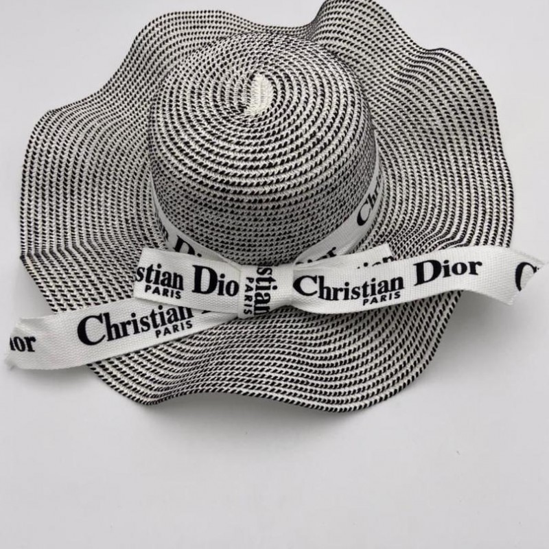 کلاه حصیری دیور