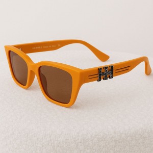 عینک آفتابی هرمس Hermes – مدل گربه‌ای | فول پک وارداتی