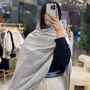 لیسی حاشیه‌دار زنانه – سبک، کاربردی و شیک