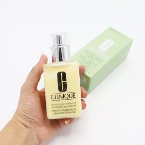 ژل آبرسان کلینیک – Clinique Dramatically Different Moisturizing Gel
