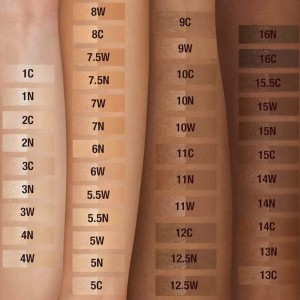 کرم پودر شارلوت تیلبری Airbrush Flawless