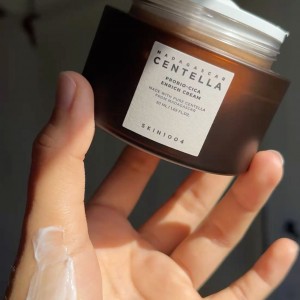 کرم تغذیه‌کننده پروبیو سیکا ماداگاسکار سنتلا (Skin1004 Madagascar Centella Probio-Cica Enrich Cream)