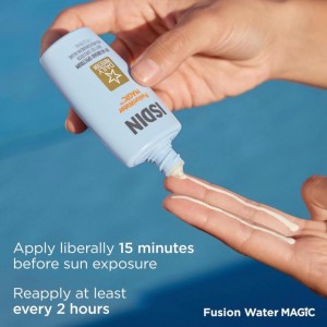 ضد آفتاب فیوژن واتر SPF50 بدون رنگ ایزدین - Fusion WaterSuncream  Isdin SPF+50