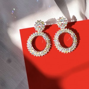 گوشواره مجلسی حلقه‌ای نگین‌دار مدل OCEAN GLOW