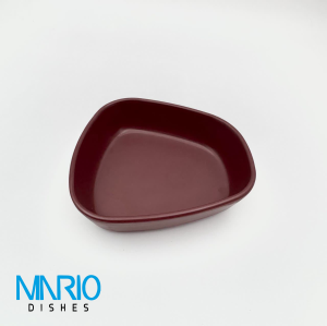 کاسه منحنی زرشکی ملامین P47