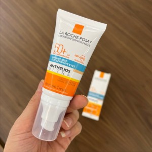 ضد آفتاب تینتی لاروش پوزای La Roche Posay Anthelios BB Cream SPF50+ Tinted Face Sunscree (40 میل)