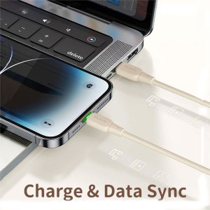 کابل USB-C To Lightning Mcdodo CA-4761 با نور LED 1.2 متر (سیاه)