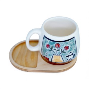 لیوان سرامیکی دستساز بهمراه پیش دستی چوبی طرح  پنجره