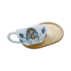 لته خوری  سرامیکی دستساز بهمراه پیش دستی چوبی طرح خانه ای به رنگ رویا