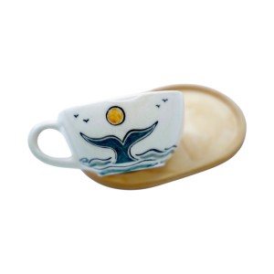 لته خوری  سرامیکی دستساز بهمراه پیش دستی چوبی طرح نهنگ