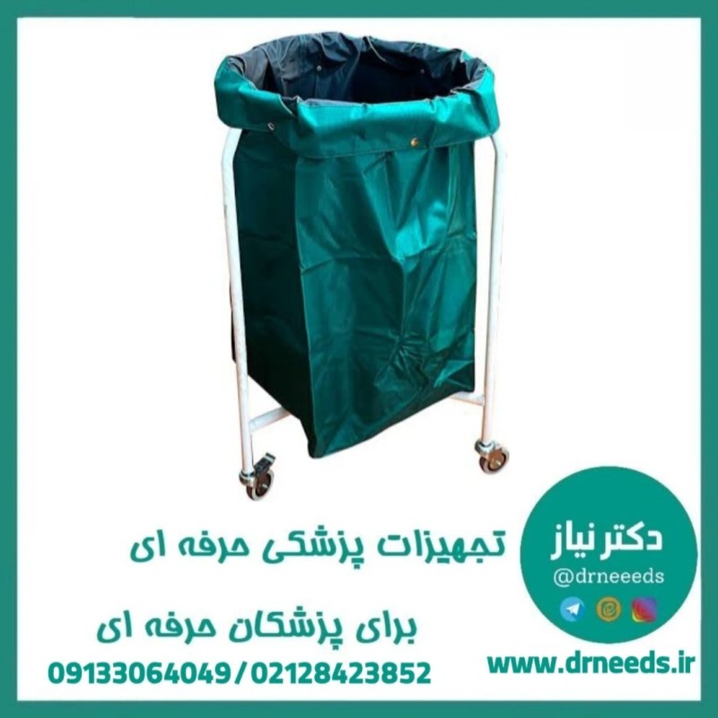 بین لباس گرد پزشک‌ آرا با طراحی ارگونومیک و مناسب مراکز درمانی