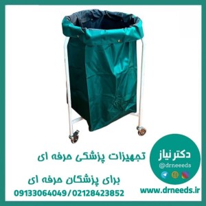 بین لباس گرد پزشک‌ آرا با طراحی ارگونومیک و مناسب مراکز درمانی