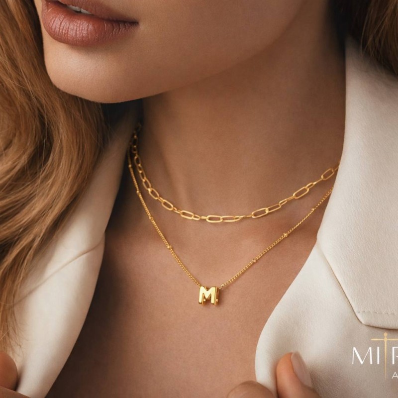 گردنبند حروف