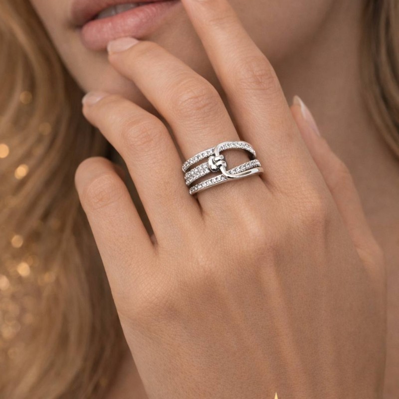 انگشتر نگین دار