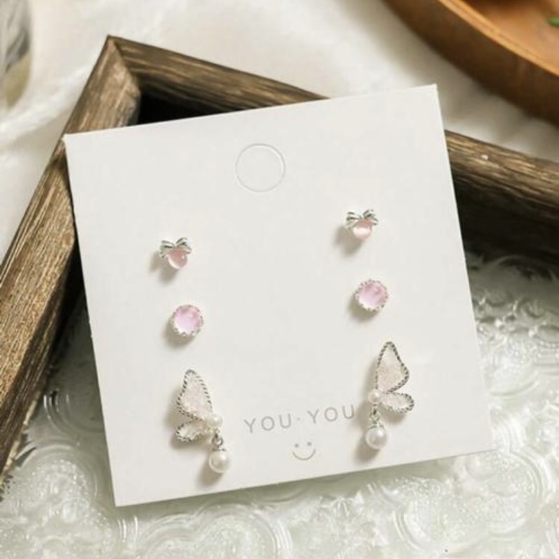 گوشواره پروانه