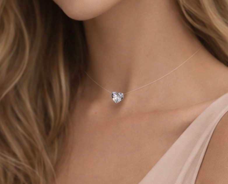 گردنبند نامرئی