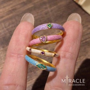 انگشتر رنگی