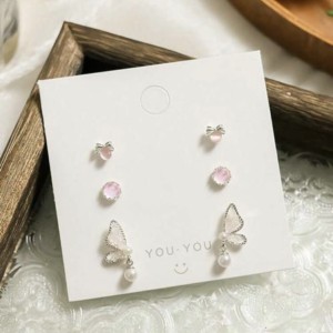 گوشواره پروانه