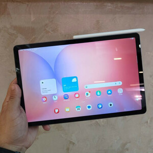 تبلت 10.9 اینچ سامسونگ مدل Galaxy Tab S10 Lite با ظرفیت 256 گیگابایت و رم 8 گیگابایت، قابلیت پشتیبانی از سیم‌ کارت، رزولوشن دوربین اصلی ۸ مگاپیکسل، پشتیبانی از قلم