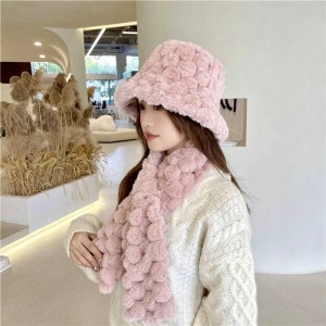 کلاه باکت و شال کراواتی