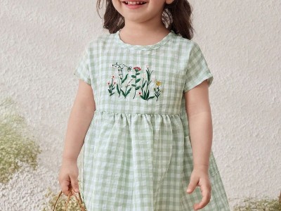 در فصل بهار چه لباسی مناسب کودکان است