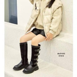 بوت وارداتی بچگانه