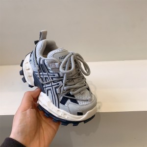 کتونی بچگانه اسپرت فشن وارداتی