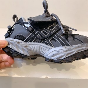 کتونی بچگانه اسپرت فشن وارداتی