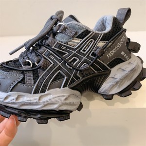 کتونی بچگانه اسپرت فشن وارداتی