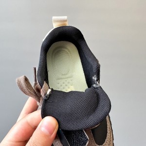 کتونی وارداتی بچگانه اسپرت