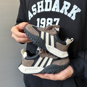 کتونی وارداتی بچگانه اسپرت