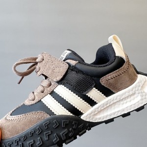 کتونی وارداتی بچگانه اسپرت