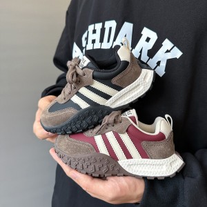 کتونی وارداتی بچگانه اسپرت