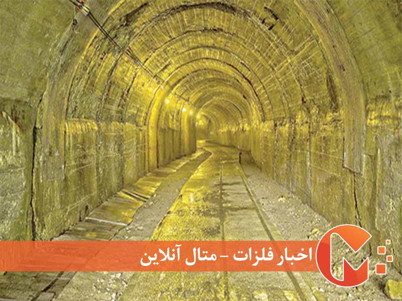 طلای جهانی به پایین ۱۲۰۰ دلار سقوط کرد