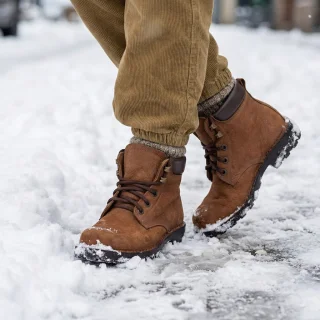 نیم بوت زنانه چرم اشبالت شتری مدل نادرلند کد 394