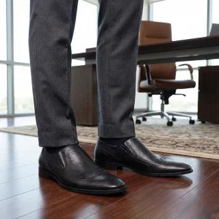 کفش مجلسی مردانه چرم مشکی مدل کلاسیک (بدون بند)