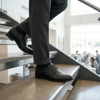 کفش طبی مردانه نادر مدل نیما بندی