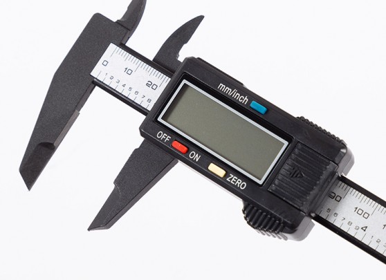 کولیس دیجیتال(ELECTRONIC DIGITAL CALIPER)