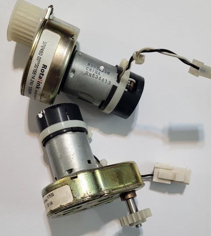 موتور DC گیربکسی  24V با تعداد دور 106RPM