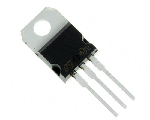 رگولاتور LM7805